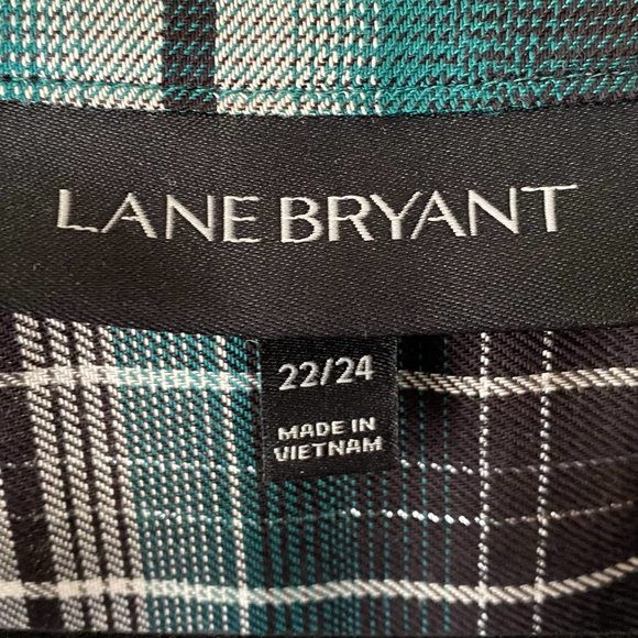 Lane Bryant, Plaid Oversized Long Sleeve Button Down, Size 22/24 - Picture 6 of 8